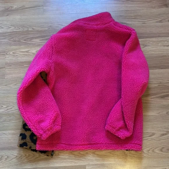 Blossom Boutique Cortney Sherpa Hot Pink and Leopard, Size M - Picture 4 of 5